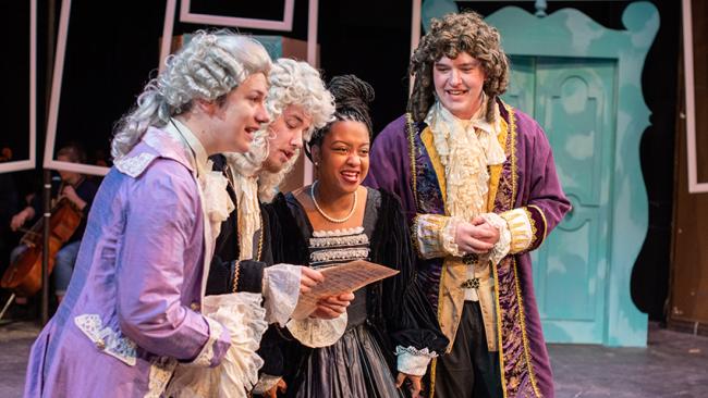 Students perform the marriage of Figaro